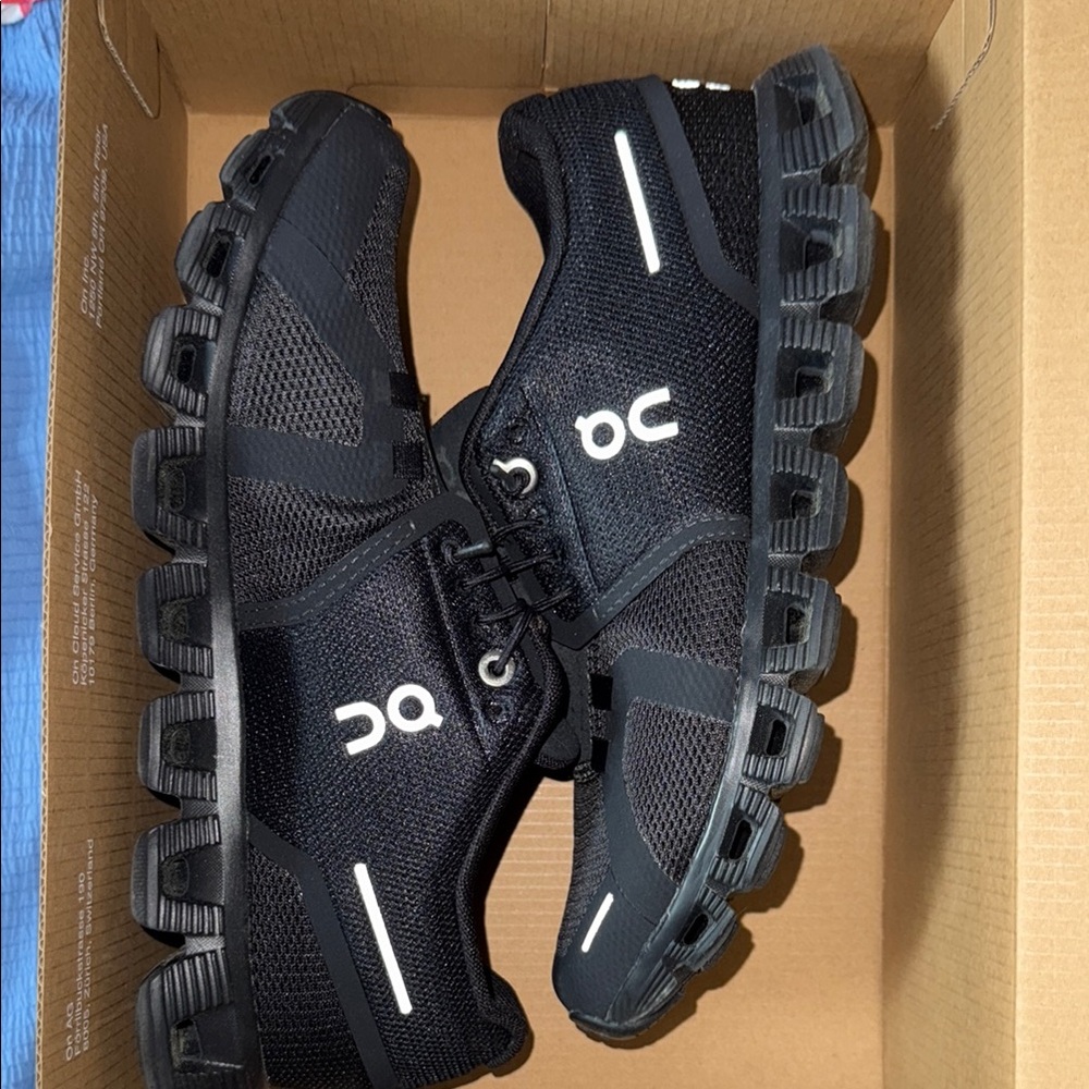 On Running Black Cloud Sneakers